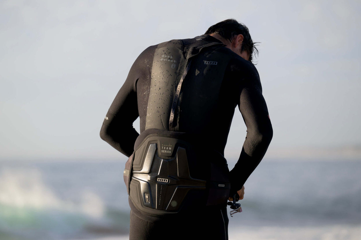 Seek Select 4/3 Back Zip