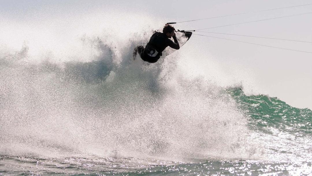 Airush AR24 OS-1 TEAM REFLEX CARBON – Directional Kiteboard