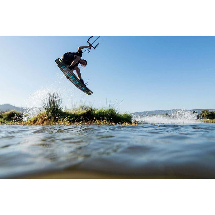 Airush Livewire V8 Board, Handle And Fins Only – Twintip Kiteboard